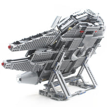 Load image into Gallery viewer, Millennium Falcon Vertical Display Stand Vehicle
